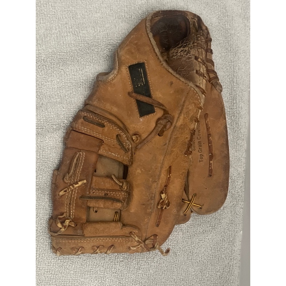 Regent 04970 Baseball Glove Tan Top Grain Cowhide Leather Fielder Mitt Vintage